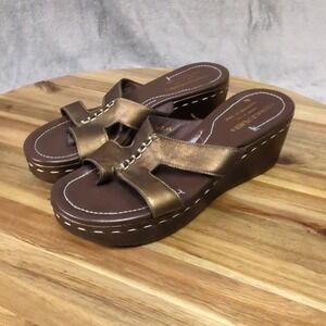 Donald J Pliner‎ Womens Gold Leather Sandals Wedge Slip On Sz 7.5 M Shelee